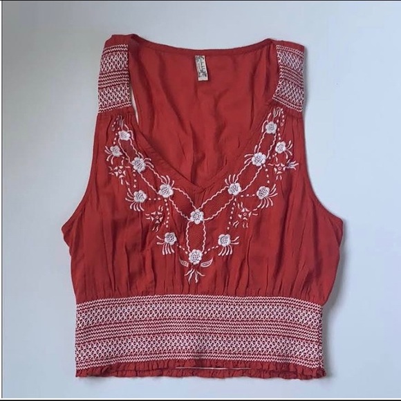 Free People embroidered Tank - Picture 1 of 1